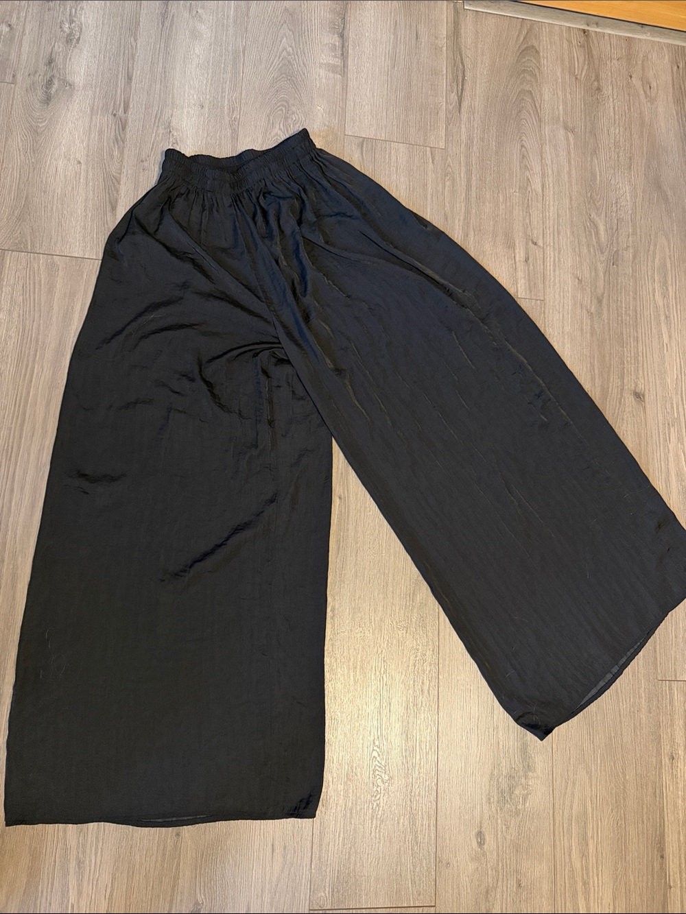 SHEIN Medium Black Wide Leg Elastic Waist Pants